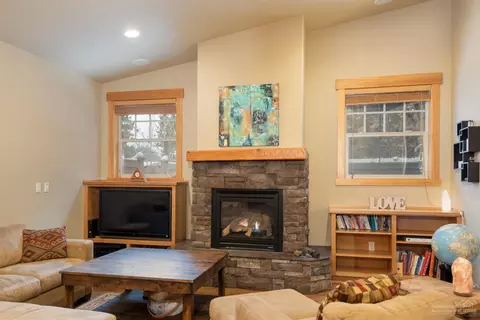 2305 NW High Lakes Loop, Bend, OR 97703 photo 5