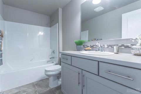 2305 NE Donegon Rd, Bend, OR 97701 photo 18