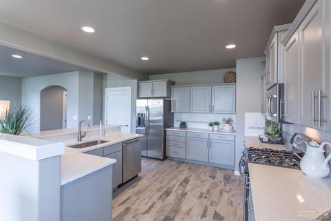 2305 NE Donegon Rd, Bend, OR 97701 photo 1