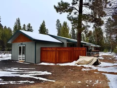 148859 Ahern Dr, La Pine, OR 97739 photo 2