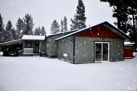 148859 Ahern Dr, La Pine, OR 97739 photo 1