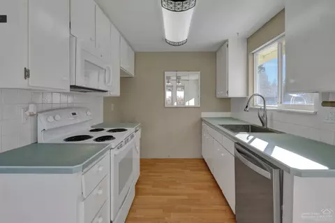 20612 Brant Ct, Bend, OR 97701 photo 11