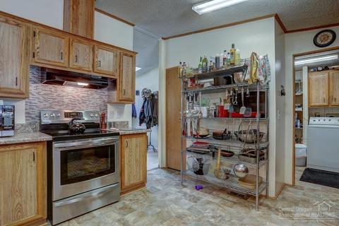 14740 S Sugar Pine Way, La Pine, OR 97739 photo 6