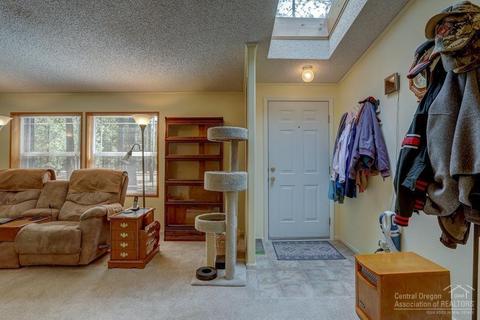 14740 S Sugar Pine Way, La Pine, OR 97739 photo 2