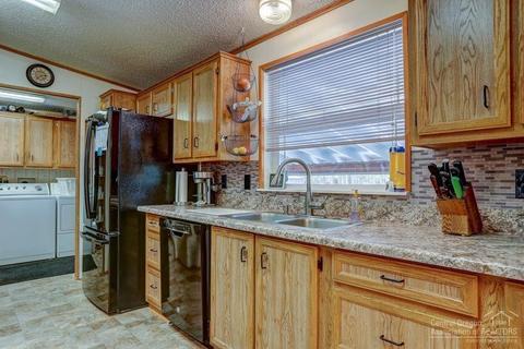 14740 S Sugar Pine Way, La Pine, OR 97739 photo 5