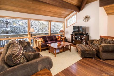 57676 Tan Oak Ln, Sunriver, OR 97707 photo 6
