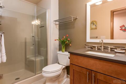 57676 Tan Oak Ln, Sunriver, OR 97707 photo 16
