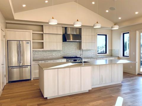 19183 Gateway Loop, Bend, OR 97702 photo 5