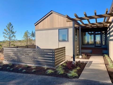 19159 Gateway Loop, Bend, OR 97702 photo 1
