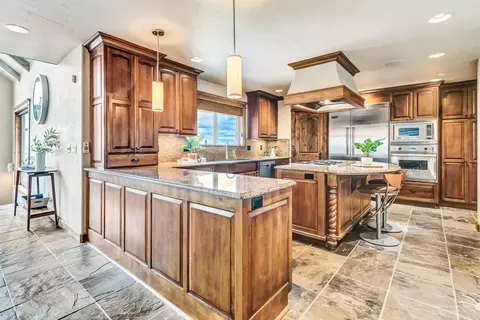 19070 Saddleback Ln, Bend, OR 97703 photo 8