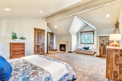 19070 Saddleback Ln, Bend, OR 97703 photo 16