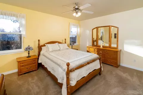 19569 Fishhawk Loop, Bend, OR 97702 photo 14