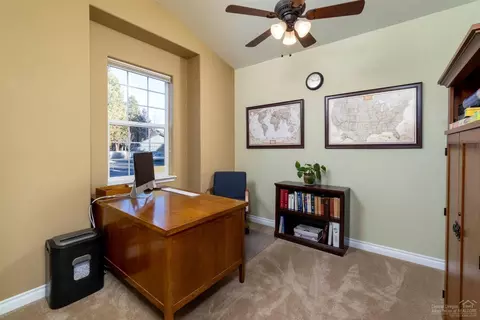 19569 Fishhawk Loop, Bend, OR 97702 photo 16