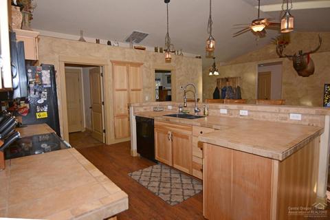 17035 Bakersfield Rd, Bend, OR 97707 photo 8