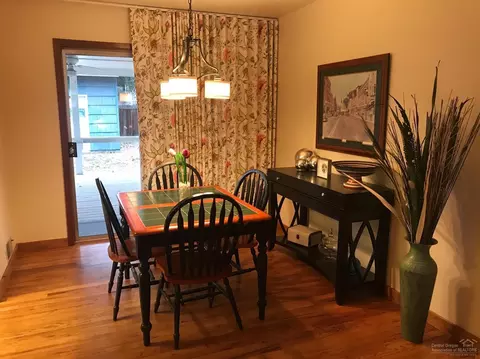 707 NE 9th St, Bend, OR 97701 photo 5