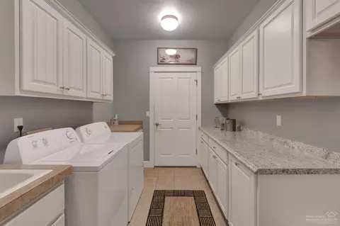 3562 NW Mccready Dr, Bend, OR 97703 photo 18