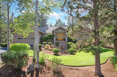 3562 NW Mccready Dr, Bend, OR 97703 photo 1