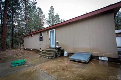 19419 Piute, Bend, OR 97702 photo 6