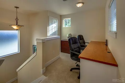 19456 Blue Lake Loop, Bend, OR 97702 photo 13
