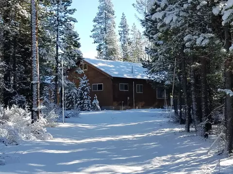 140239 Pine Creek Loop, Crescent Lake, OR 97733 photo 1