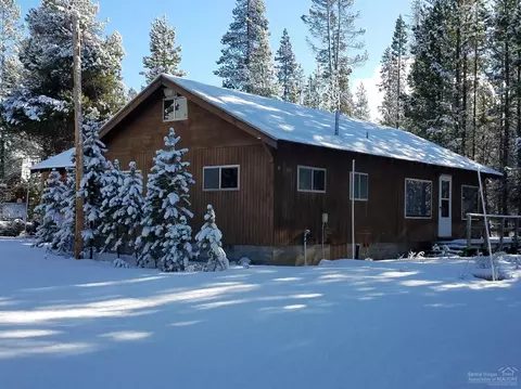 140239 Pine Creek Loop, Crescent Lake, OR 97733 photo 2