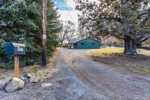 22235 Bear Creek Rd, Bend, OR 97701 photo 2