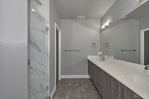 19196 Gateway Loop, Bend, OR 97702 photo 14