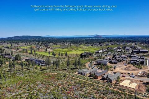 19196 Gateway Loop, Bend, OR 97702 photo 2