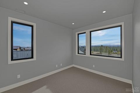 19196 Gateway Loop, Bend, OR 97702 photo 17