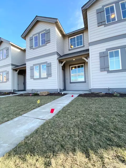 2586 NE Purcell Blvd, Bend, OR 97701 photo 23