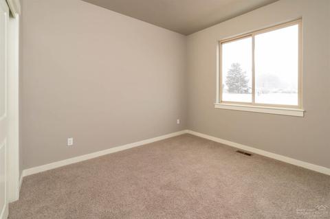 16690 Barron Dr, La Pine, OR 97739 photo 13