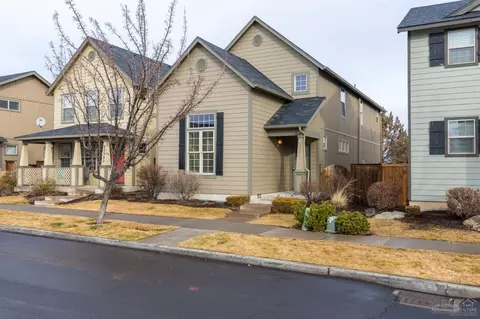 20544 Avro Pl, Bend, OR 97701 photo 3