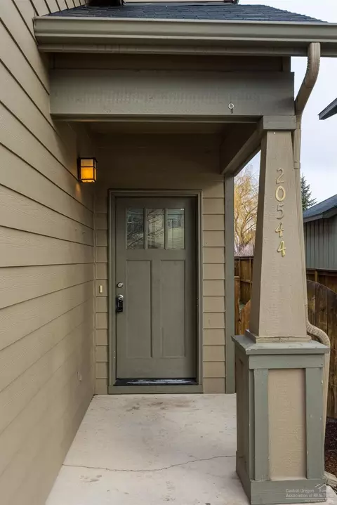 20544 Avro Pl, Bend, OR 97701 photo 4