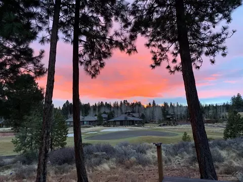 61933 Fall Creek Loop, Bend, OR 97702 photo 20