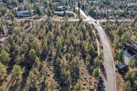 2052 NW Perspective Dr, Bend, OR 97703 photo 15