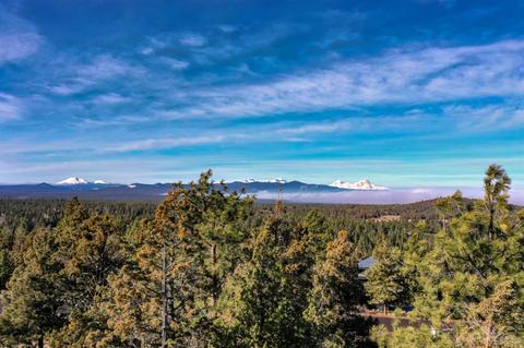 2052 NW Perspective Dr, Bend, OR 97703 photo 6