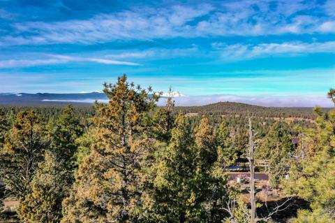 2052 NW Perspective Dr, Bend, OR 97703 photo 12