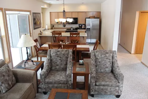 57365 Beaver Ridge Loop, Sunriver, OR 97707 photo 5