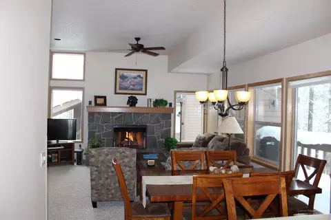 57365 Beaver Ridge Loop, Sunriver, OR 97707 photo 7