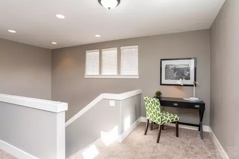 1076 SE Leonel Ln, Bend, OR 97702 photo 19