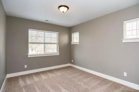 1076 SE Leonel Ln, Bend, OR 97702 photo 14