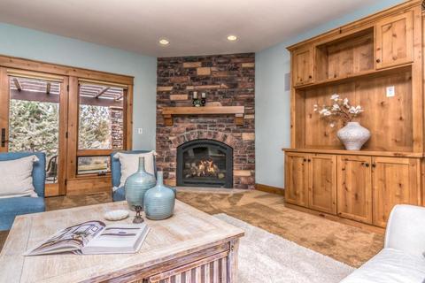 63535 Overtree Rd, Bend, OR 97701 photo 7