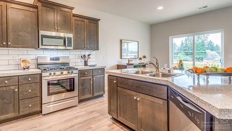 20514 SE Cameron Ave, Bend, OR 97702 photo 8