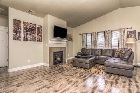 20375 Sonata Way, Bend, OR 97702 photo 2