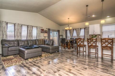 20375 Sonata Way, Bend, OR 97702 photo 3