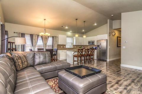 20375 Sonata Way, Bend, OR 97702 photo 4