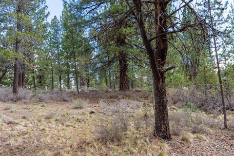 16755 Casper Dr, Bend, OR 97707 photo 2