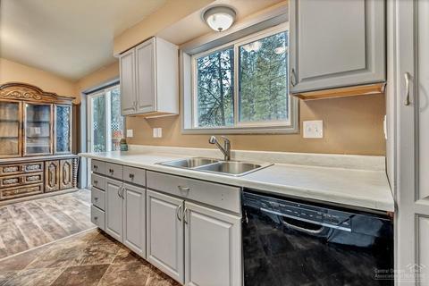 59757 Cheyenne Rd, Bend, OR 97702 photo 7