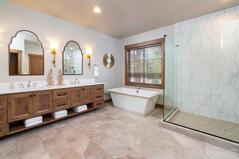 56316 Fireglass Loop, Bend, OR 97707 photo 4