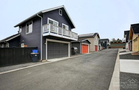 647 NE Vail Ln, Bend, OR 97701 photo 24